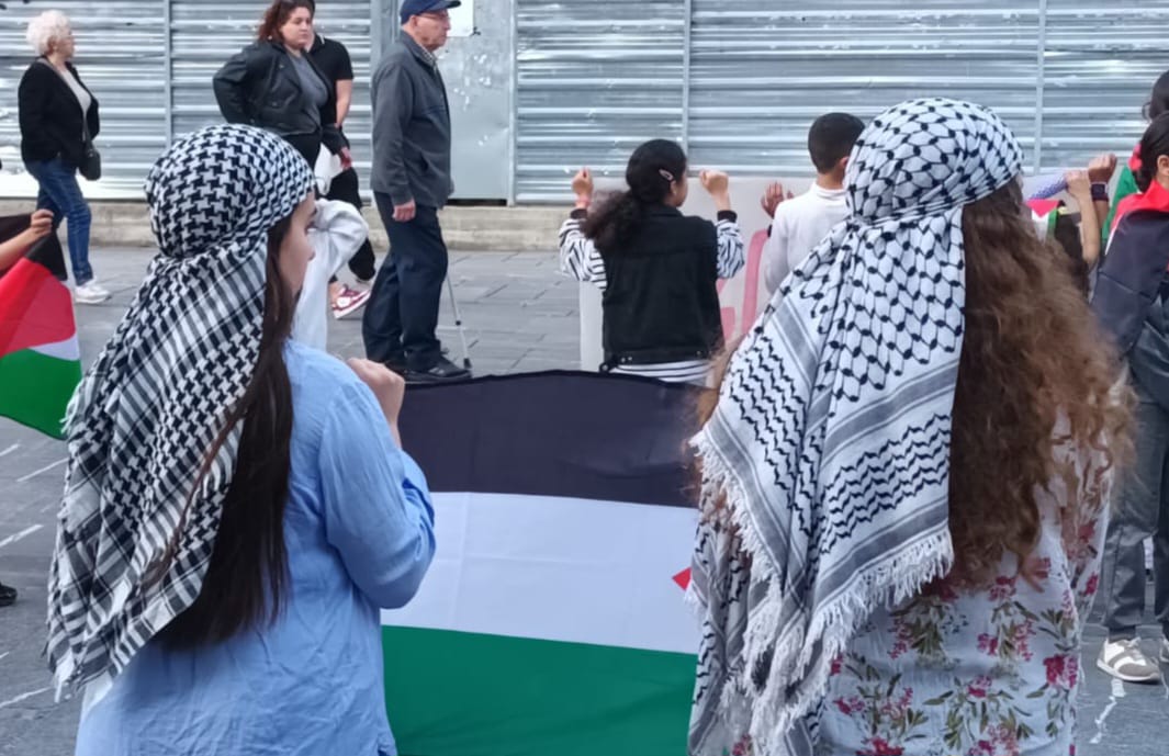 Gaur arratsaldean elkartu gara #Elgoibar-en <a href="/GerPalesti2023/">Gernika-Palestina Herri Ekimena</a>-ak deitutako elkarretaratzean

#PalestinaAskatu 
#GenozidioaSTOP 
#LurraJustiziaBakea