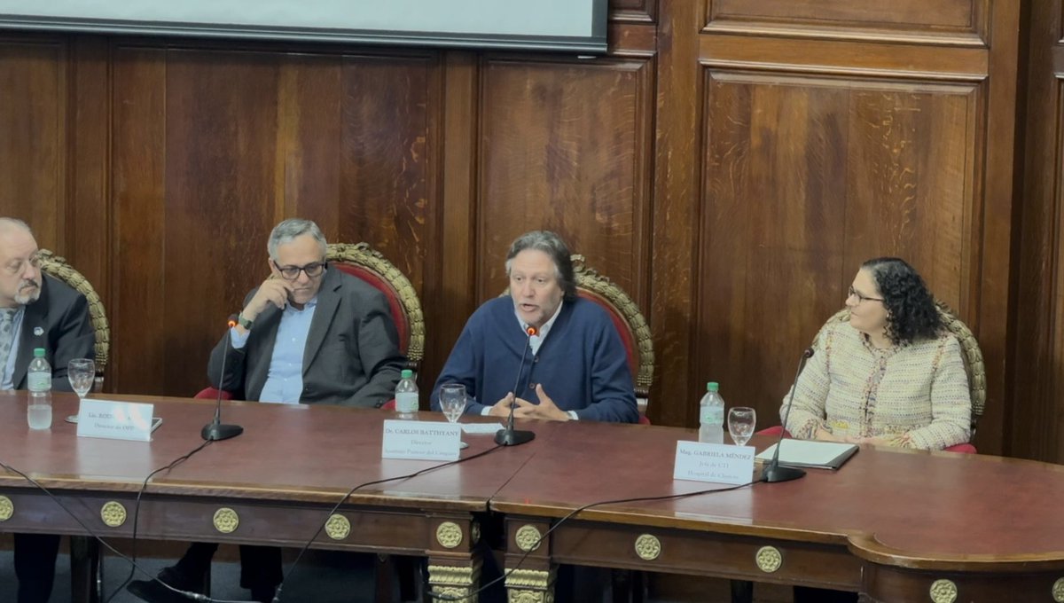 LAB+ (@labplusuy) on Twitter photo 👉 Carlos Batthyány (director ejecutivo del <a href="/IPMontevideo/">Institut Pasteur Montevideo</a> y GP de <a href="/labplusuy/">LAB+</a>), Pilar Moreno y Gonzalo Moratorio (investigadores de <a href="/Udelaruy/">Universidad de la República</a> y el IP Montevideo, y fundadores de la startup Guska), participaron en un acto de conmemoración y homenaje a la comunidad científica y al 👉 Carlos Batthyány (director ejecutivo del <a href="/IPMontevideo/">Institut Pasteur Montevideo</a> y GP de <a href="/labplusuy/">LAB+</a>), Pilar Moreno y Gonzalo Moratorio (investigadores de <a href="/Udelaruy/">Universidad de la República</a> y el IP Montevideo, y fundadores de la startup Guska), participaron en un acto de conmemoración y homenaje a la comunidad científica y al