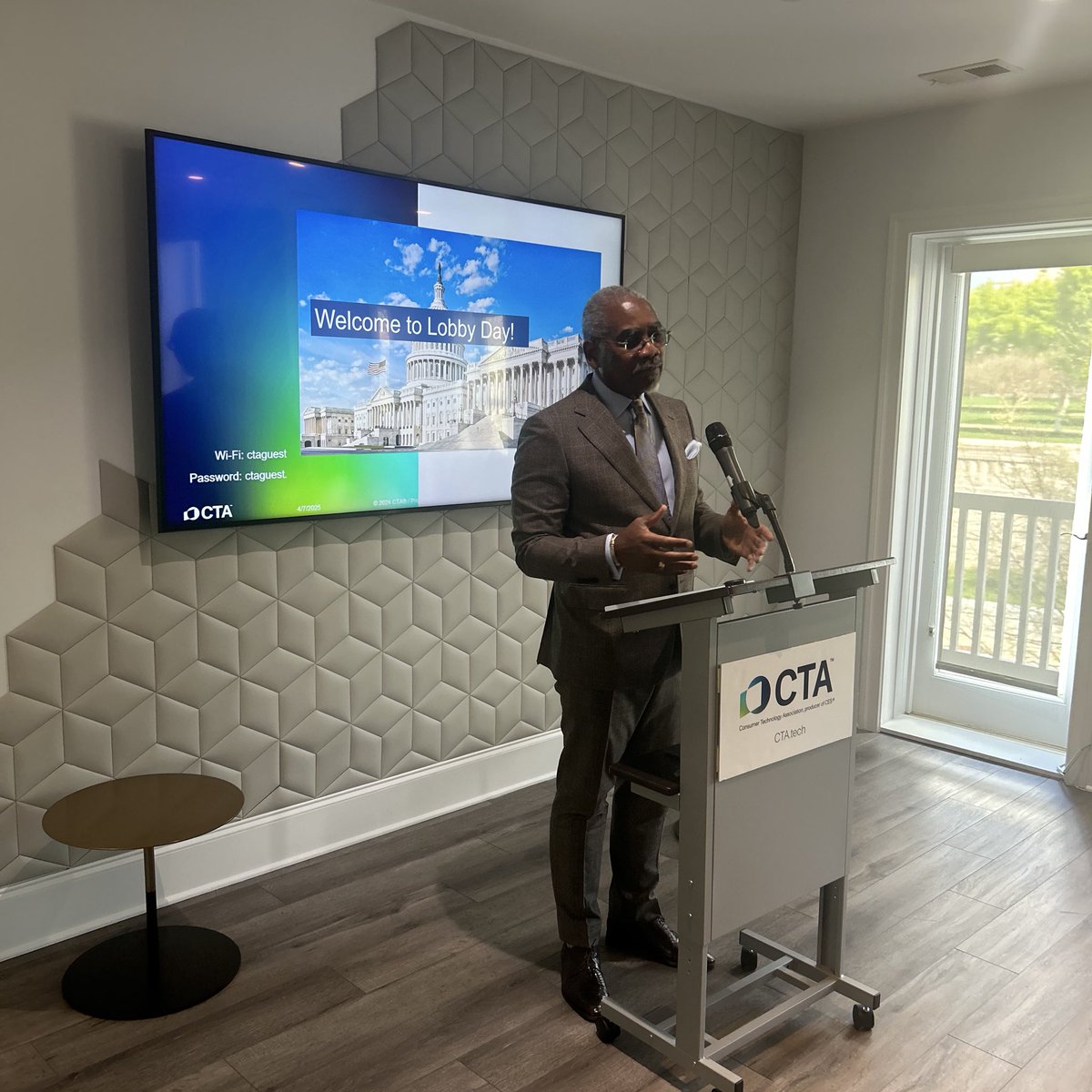 mpetricone's tweet image. Trade isn&apos;t just business—it&apos;s diplomacy in action. When U.S. companies compete globally, they don’t just sell products—they export American values and standards.” @RepGregoryMeeks 👏 👏 👏 #CTATechWeek