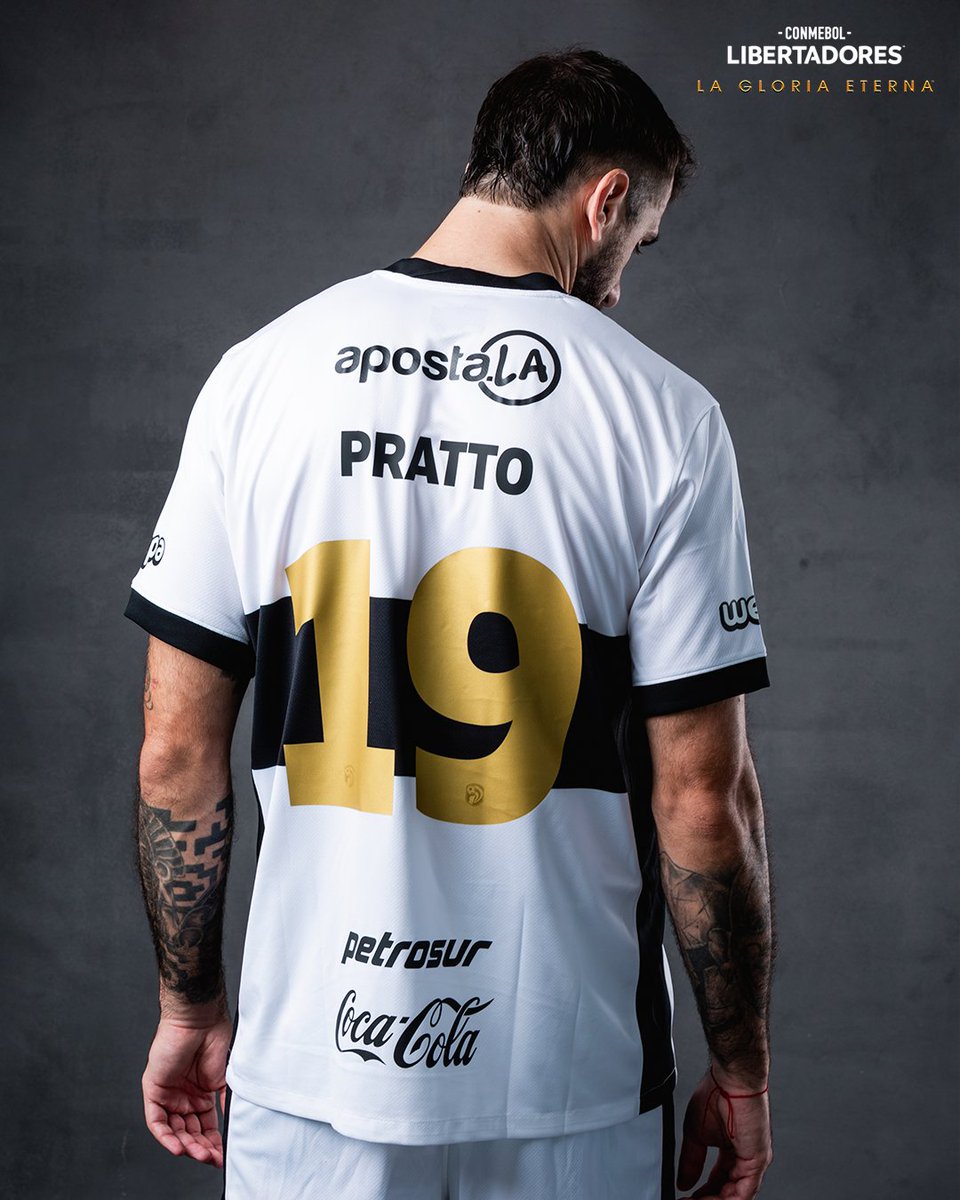 TheLibertadores's tweet photo. 🤪 #ModoOso!🐻
⚽️ Lucas Pratto wants to write history with @elClubOlimpia 🇵🇾 and lift another CONMEBOL #Libertadores! 🏆 https://t.co/fo5UBOaqB8
