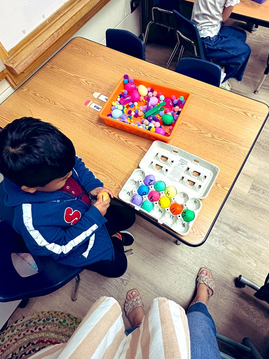 MrsAlexSmitty's tweet photo. There were just too many sweet moments not to share! Our bird-themed centers have truly taken flight—so much learning, exploring, and joy in every little chirp and giggle! #risdbetheone #risdprek @canyoncreekrisd https://t.co/0agCZ9J0wp