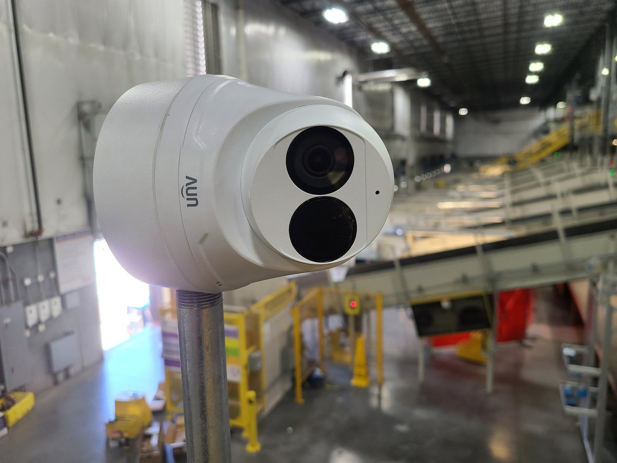 alpha_cameras's tweet photo. FedEx trusted us—so can you.
Another clean, professional camera installation by Alpha Security Cameras.

We provide reliable, high-quality surveillance systems for businesses and homes across the DMV. Clean installs. Smart coverage. #homesecurity 

Now booking FREE on-site quotes https://t.co/YLFJkiJ7uZ