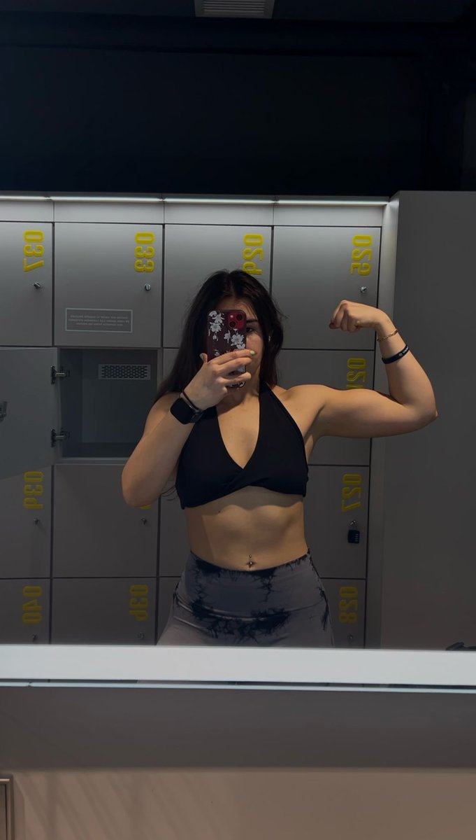 Andrea💫 tweet media