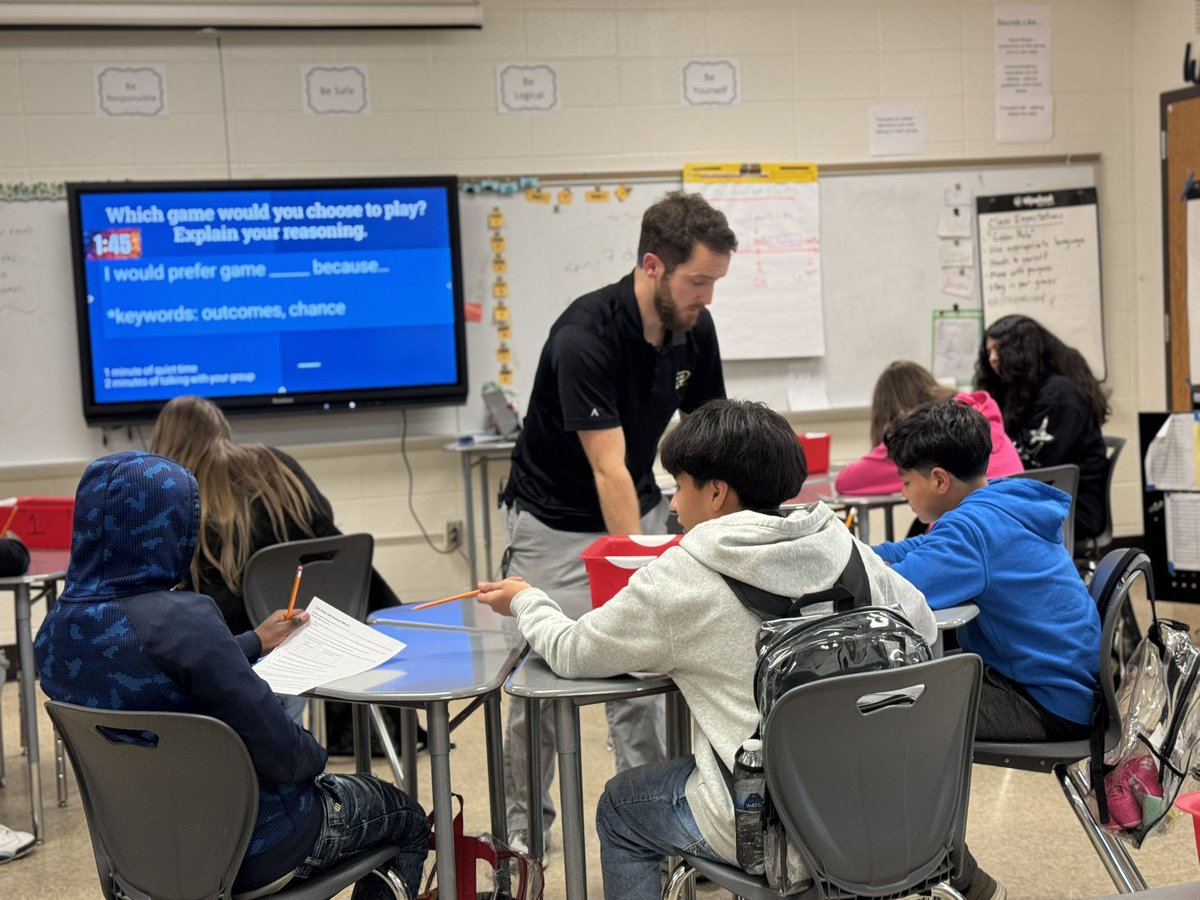 chambersjpc's tweet photo. #Thoughtful #MiddleSchool #learning @IPSSchools!
#IAmIPS #TeamIPS #WatchUsWork #WatchUsLearn https://t.co/p9rxvcwhsd