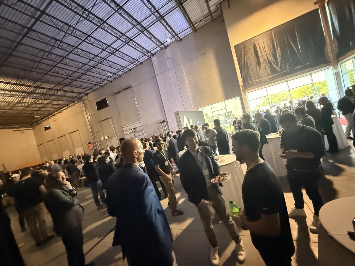 Matt Loszak tweet media