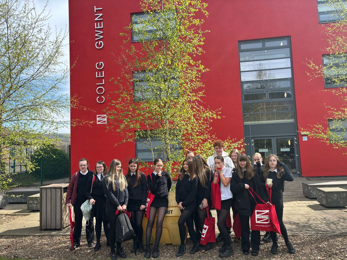 Our year 9 pupils attended a chefs forum today with Coleg Gwent. Brilliant day! Thanks to Mrs Hudson and Mrs Lang for attending!