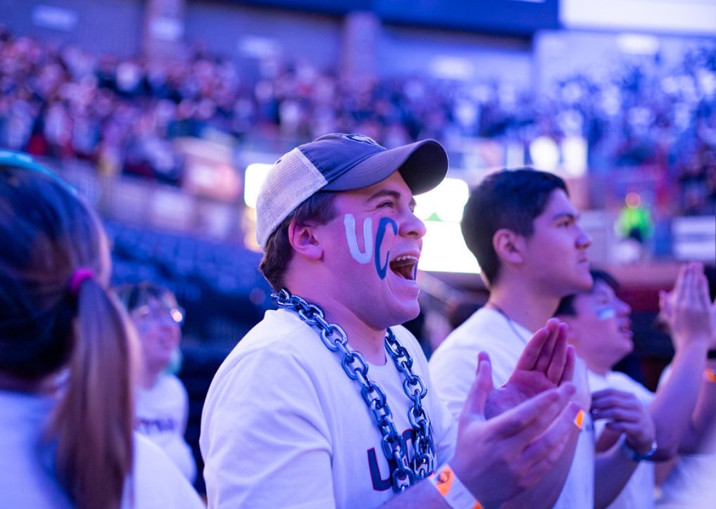 UConn Band tweet media