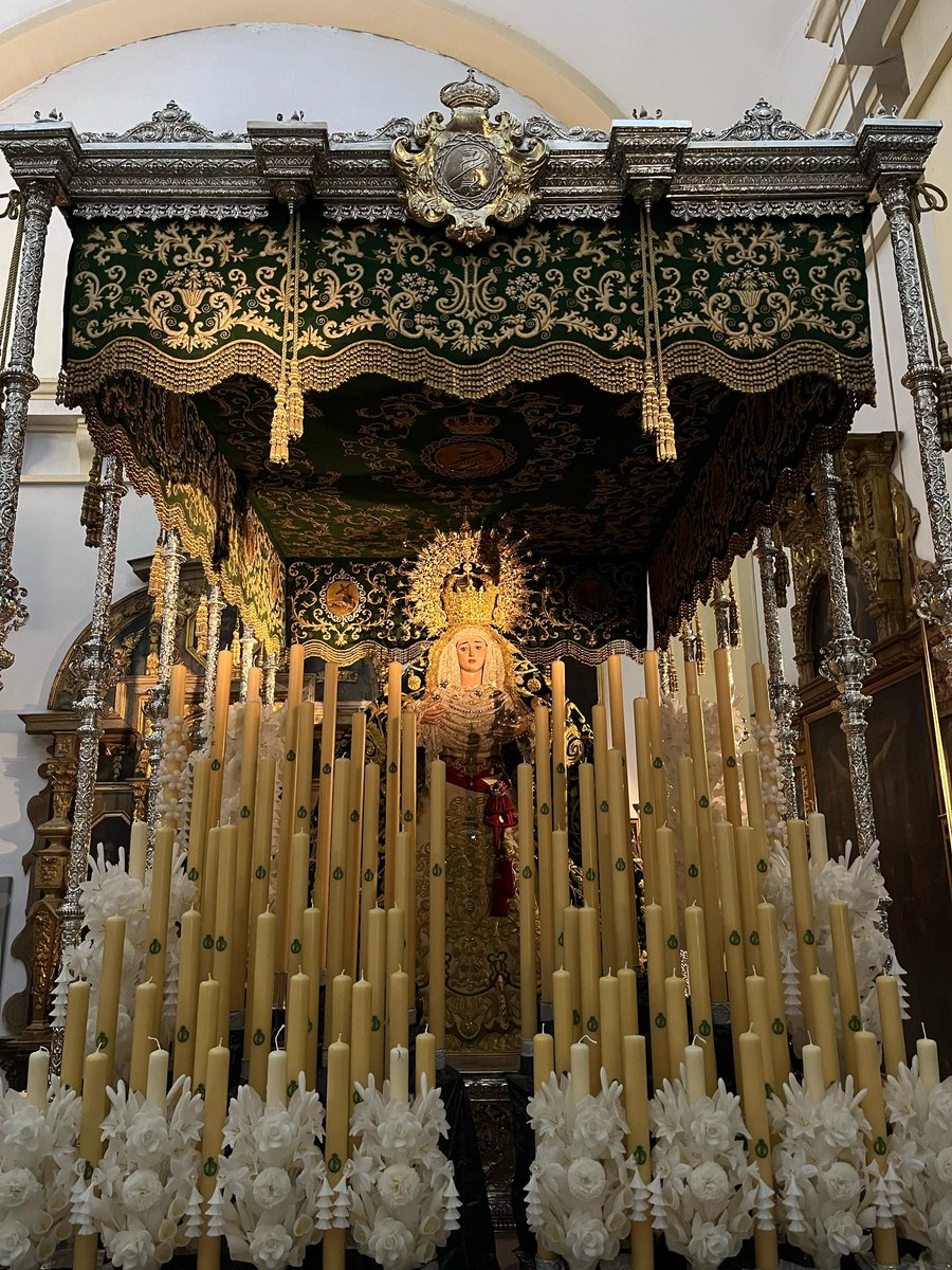 Hdad_Confalon's tweet photo. 𝗙𝗨𝗡𝗗𝗜𝗖𝗜𝗢́𝗡 𝗗𝗘 𝗟𝗔 𝗖𝗔𝗡𝗗𝗘𝗟𝗘𝗥𝗜́𝗔 𝗗𝗘𝗟 𝗣𝗔𝗦𝗢 𝗗𝗘 𝗣𝗔𝗟𝗜𝗢.  
⁣
Nuestra Señora de la Esperanza, ya aguarda un nuevo #JuevesDeConfalón, tras la fundición de la cera de la candeleria. 
⁣
Queremos agradecer a @pepingonzales, su colaboración, otro año más. https://t.co/45sXC8m0nQ