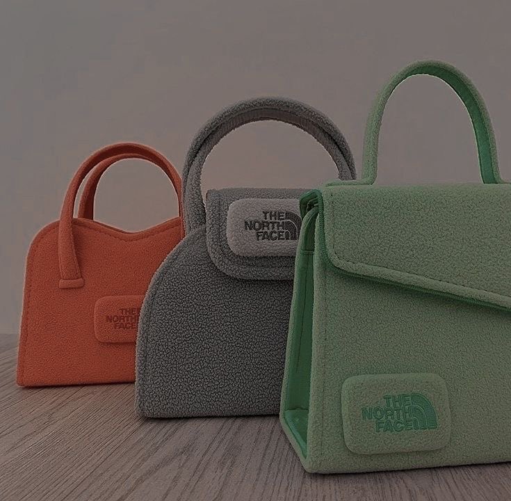 NunnieTheG's tweet photo. Wait hold on now north face 😍 this cute af https://t.co/efQiSpc9FE