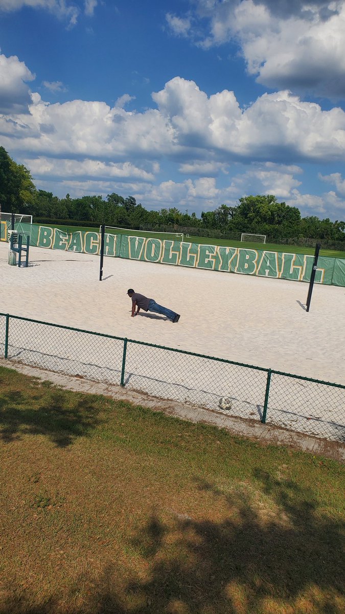 PlankLife's tweet photo. Keep it strong.  We live the Plank Life.#journey #strength #fit #travel #Planklife #LoveFl #Reshape #plankaday https://t.co/wcjbpbEmqT