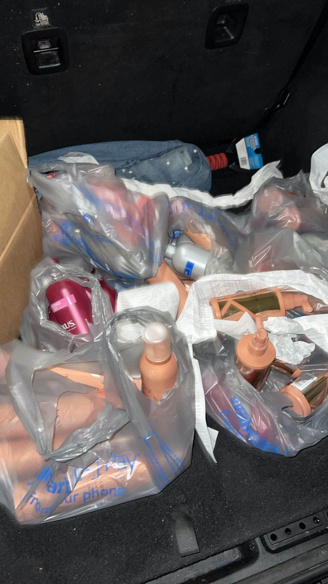 Don’t let credit limits hold you back from opportunity 

This past month I took advantage of OTC coupons. 

Using a bot I scraped 1000+ manufacturer coupons that would allow me $5 off a product, can stack up to 40 times

I turn around and sell the product on Amazon🤑

No excuses