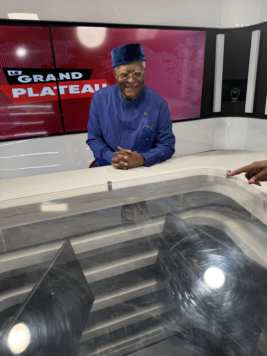 Akere Muna tweet media