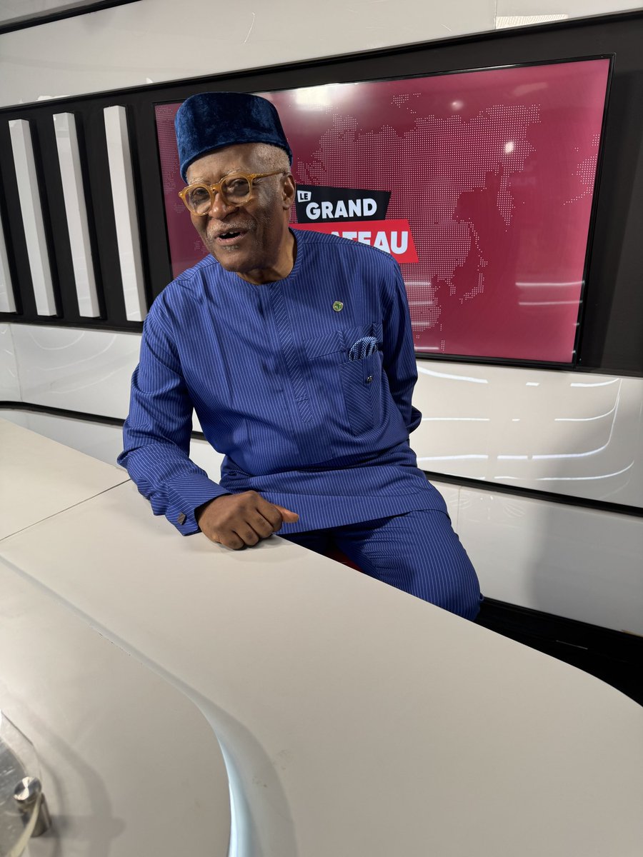 Akere Muna tweet media