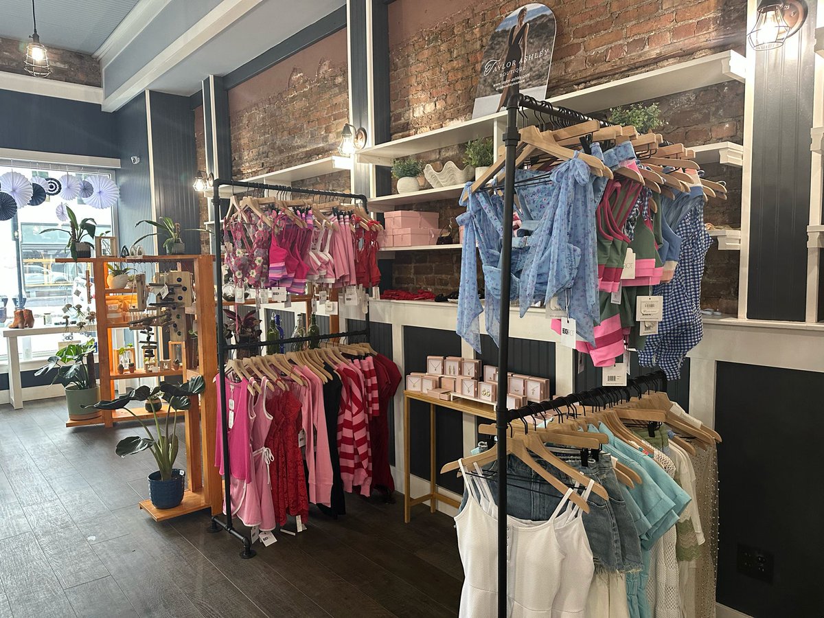 Wilmington Downtown, Inc. welcomes Marked Merchant to 20 Market Street!

This new space helps small businesses and local vendors grow and connect with the community.

@ 20 Market St, Wilmington, NC 

Open daily from 11:00 AM to 6:00 PM Sun-Thur and 11:00 AM to 7:00 PM Fri-Sat