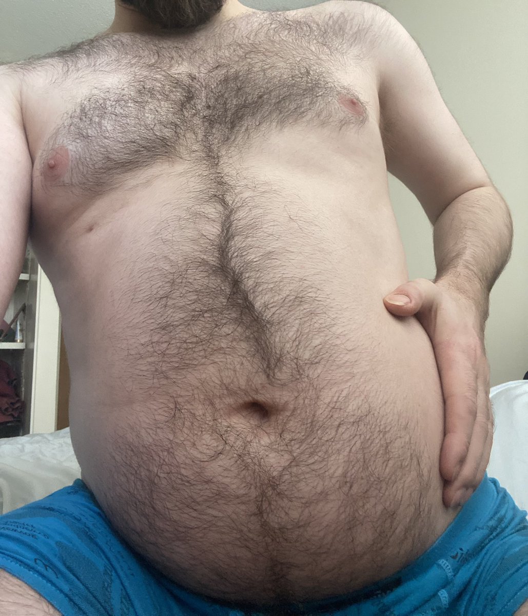BulkingOtter's tweet photo. You wake to this growling gut in your face on tummy Tuesday — better fetch the cream and funnel before breakfast gets here https://t.co/2SUt8rhU8Q