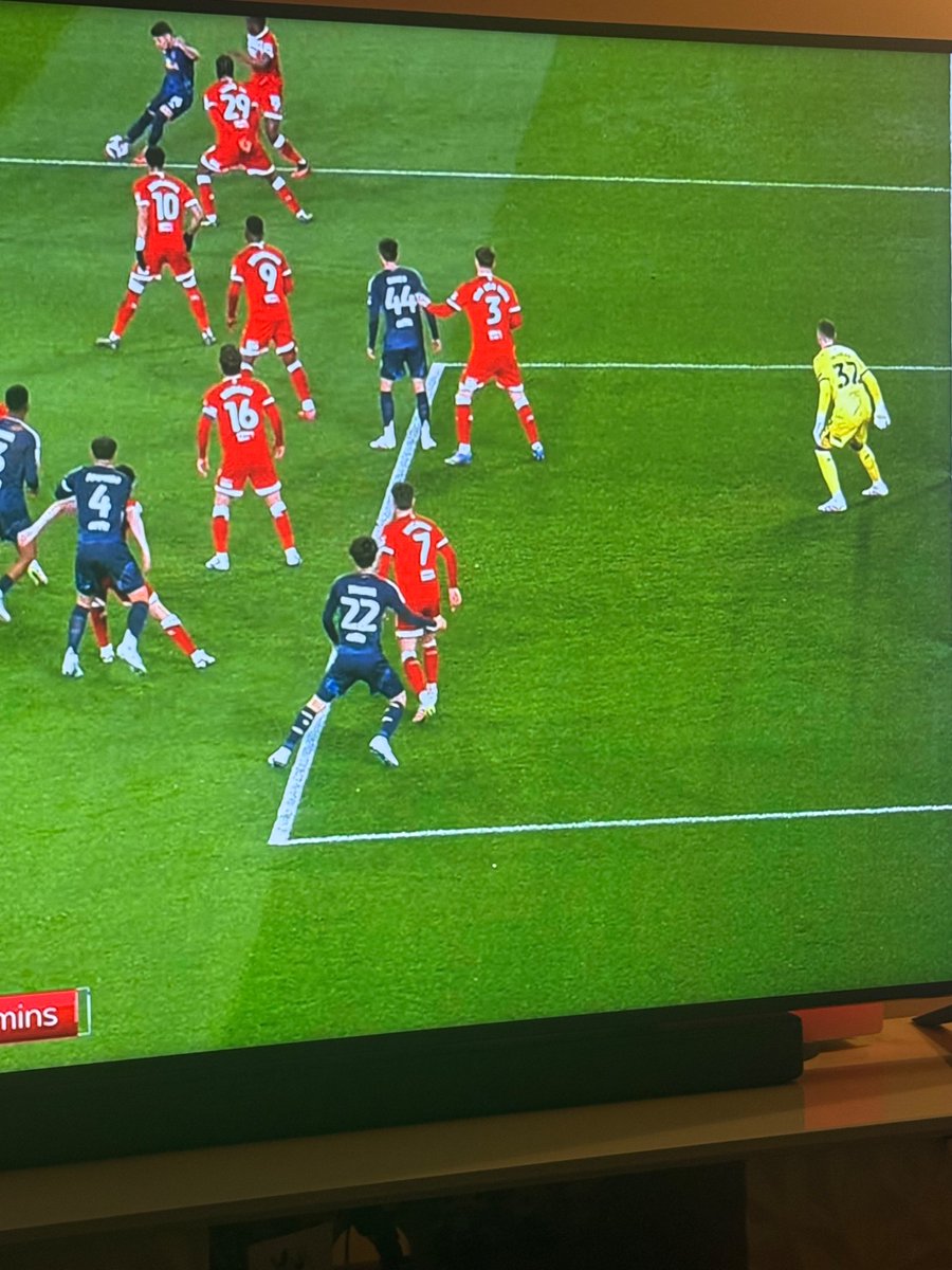 connorlufc91's tweet photo. @Nick28T Only the two players playing him on https://t.co/YGLwj5qIZ1