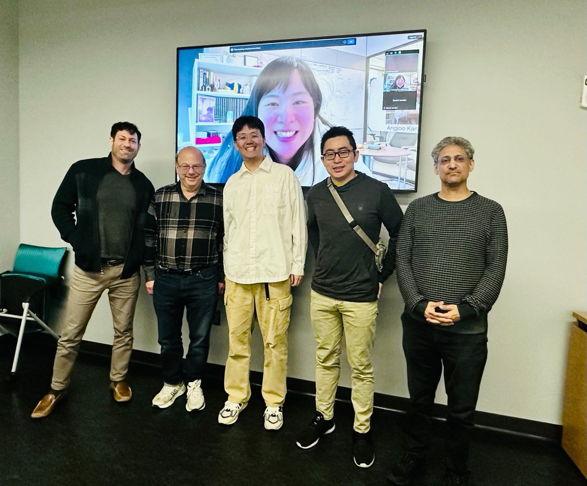 Songwei Ge (@songwei_ge) on Twitter photo Successfully defended my PhD thesis, "Visual Content Synthesis at Scale," today!!
Huge thanks to my advisors <a href="/jbhuang0604/">Jia-Bin Huang</a> and David & committee <a href="/akanazawa/">Angjoo Kanazawa</a> <a href="/tomgoldsteincs/">Tom Goldstein</a> and Shurva. ❤️
Super excited about the coming adventure at <a href="/reveimage/">Reve</a>!
Slides: drive.google.com/file/d/1raqQlZ… Successfully defended my PhD thesis, "Visual Content Synthesis at Scale," today!!
Huge thanks to my advisors <a href="/jbhuang0604/">Jia-Bin Huang</a> and David & committee <a href="/akanazawa/">Angjoo Kanazawa</a> <a href="/tomgoldsteincs/">Tom Goldstein</a> and Shurva. ❤️
Super excited about the coming adventure at <a href="/reveimage/">Reve</a>!
Slides: drive.google.com/file/d/1raqQlZ…