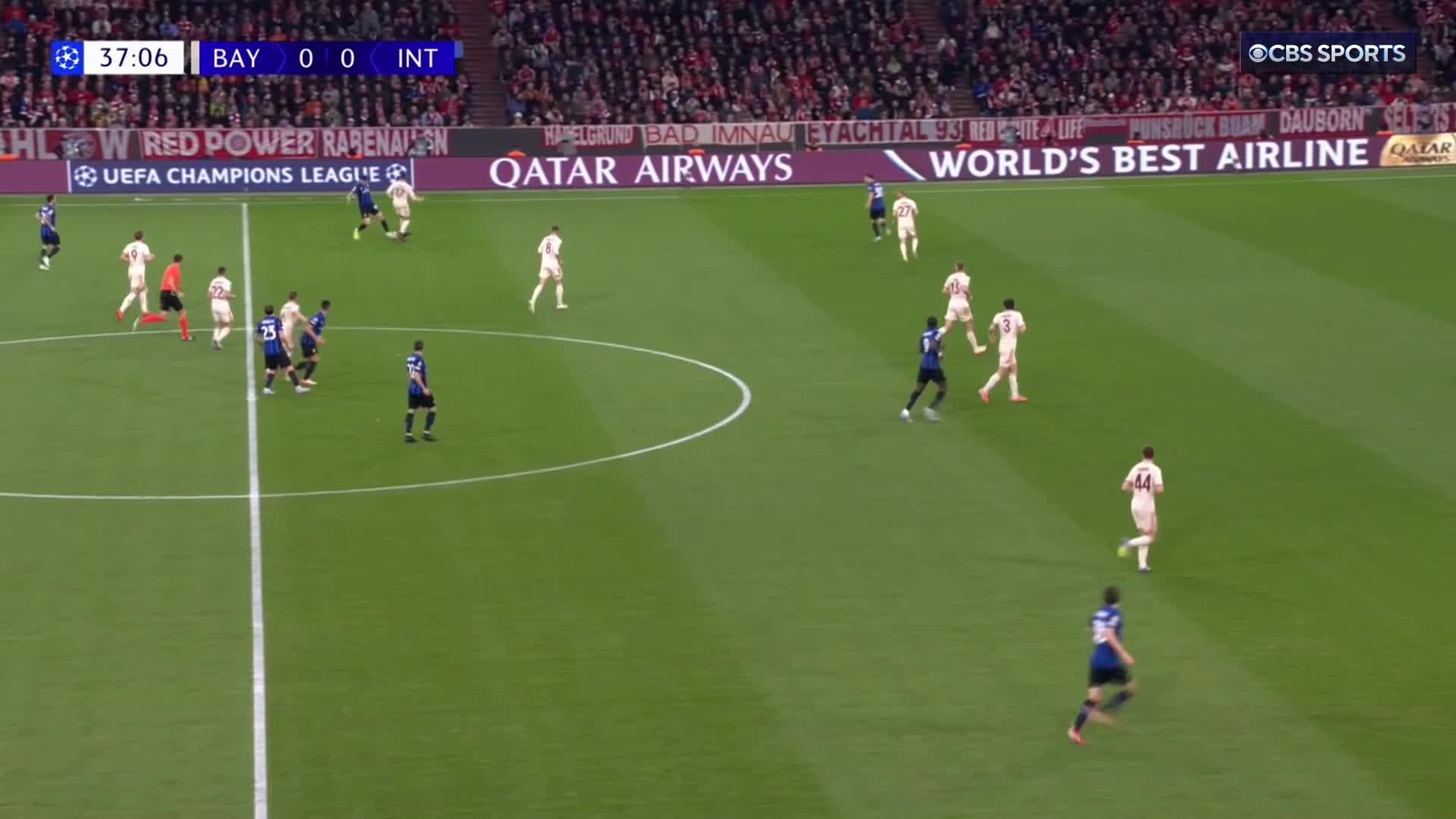 Lautaro Martínez with the most outrageous finish 🤯