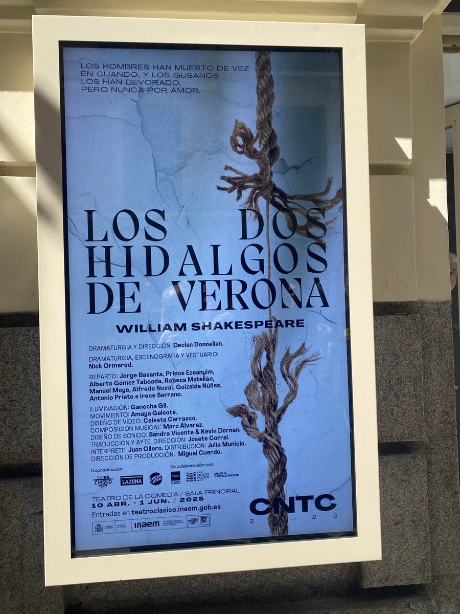ondavallekana (@onda_vallekana) on Twitter photo Hoy se ha presentado en <a href="/TEATROCLASICO/">Teatro Clásico - CNTC</a> “Los dos hidalgos de Verona” de W. Shakespeare. (10/4-1/6)
Dirección: Declan Donnellan. Adaptacion: D. Donnellan y N. Ormerod. Coproducciòn: CNTC, LA ZONA y Cheek by Jowl. Una de las primera obras de “El Bardo”. Estreno en España. Hoy se ha presentado en <a href="/TEATROCLASICO/">Teatro Clásico - CNTC</a> “Los dos hidalgos de Verona” de W. Shakespeare. (10/4-1/6)
Dirección: Declan Donnellan. Adaptacion: D. Donnellan y N. Ormerod. Coproducciòn: CNTC, LA ZONA y Cheek by Jowl. Una de las primera obras de “El Bardo”. Estreno en España.
