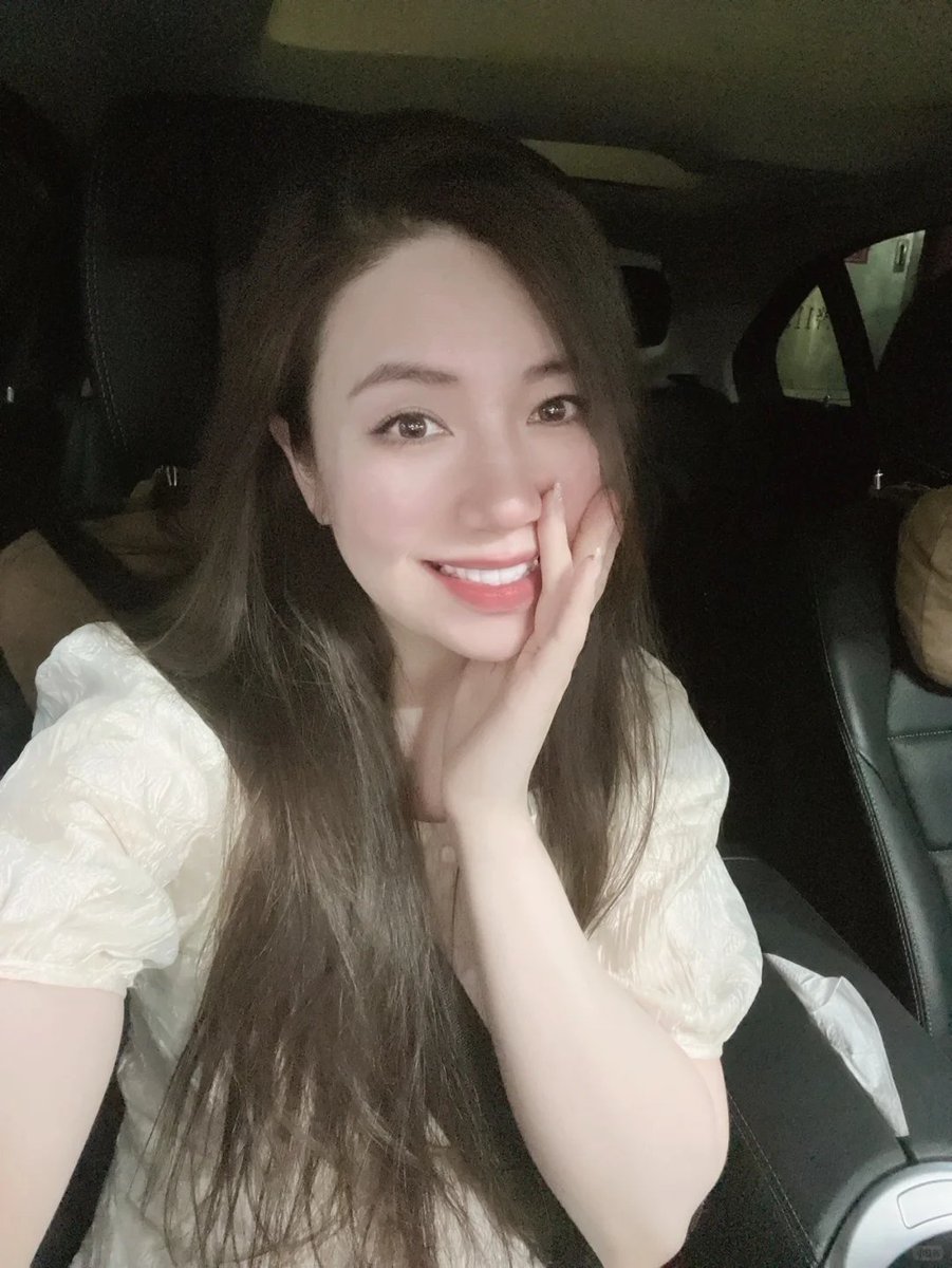 Poonam24129's tweet photo. 最好的岁月不是年华，而是你眼中的光芒，心中的热情。 https://t.co/dN9SuunHY3