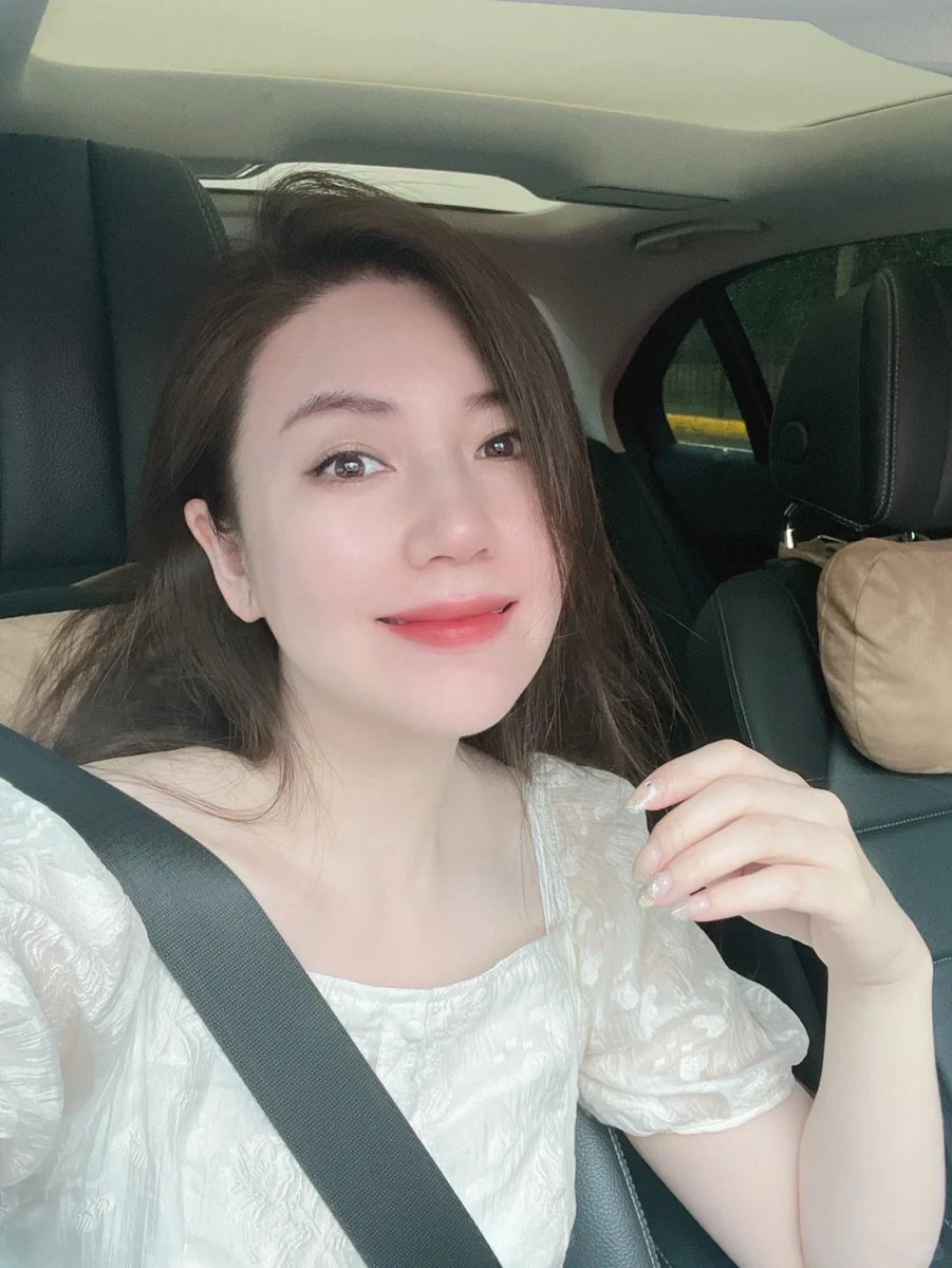 Poonam24129's tweet photo. 最好的岁月不是年华，而是你眼中的光芒，心中的热情。 https://t.co/dN9SuunHY3