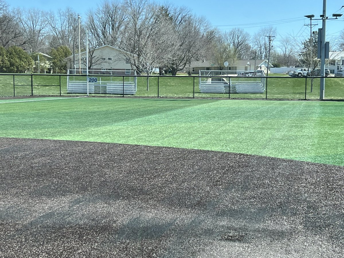 RiverbendTurf's tweet photo. Back at it #cleanfield #decompacted #erect https://t.co/Vgz7j4A4sz