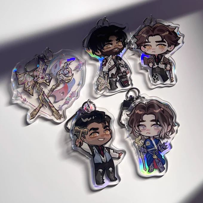 Shawp reopen! Only a small amount of in-hand stock left so grab them while they're available!! #jayvik ↓