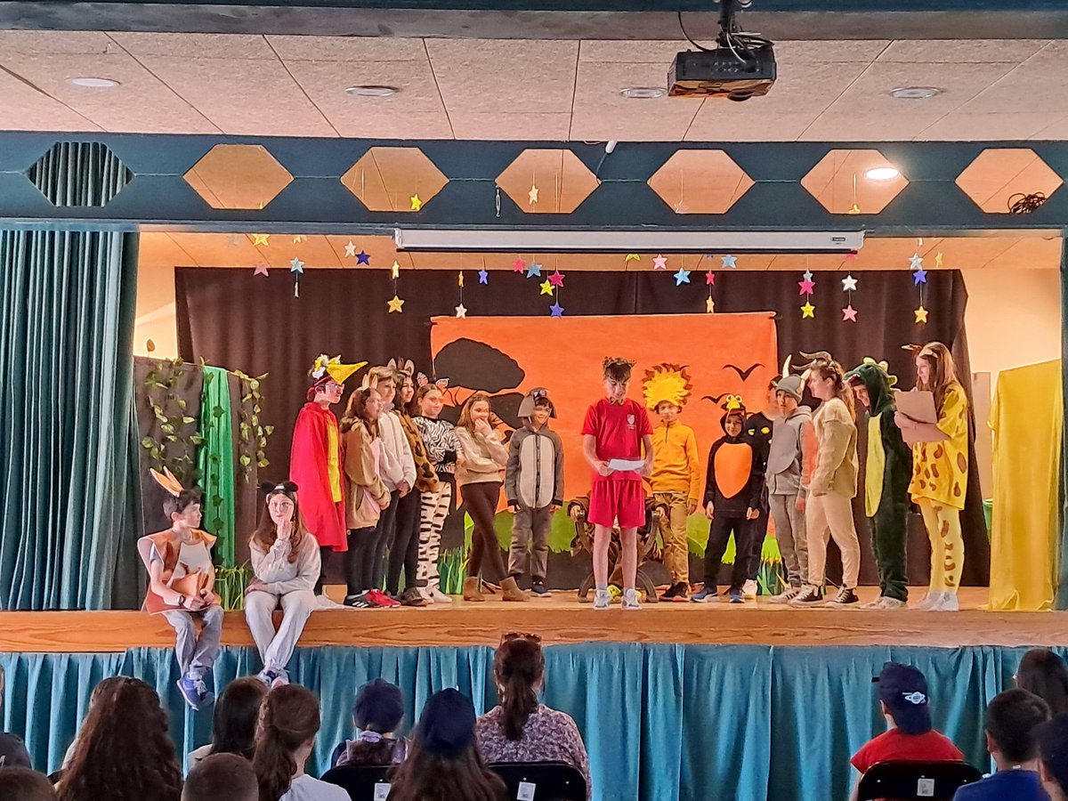 PRIMERA JORNADA DE CONVIVENCIA PIE OBSERVA_ACCIÓN EN TRESCASAS
Con muchas ganas de reencontrarnos con nuestros amig@s de Villaralbo. Emocionados de enseñaros nuestro cole, nuestro pueblo y nuestra ciudad. Hemos disfrutado a tope.
<a href="/educacyl/">Educación JCyL</a> <a href="/CEIPVillaralbo/">Colegio Villaralbo</a> <a href="/CFIE_Segovia/">CFIE de Segovia</a> <a href="/CSFPJCYL/">CSFP</a>