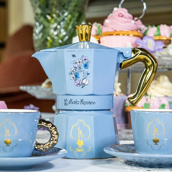 Antiquarium_Mi's tweet photo. Bialetti（ビアレッティ）&amp; ブリジャートン(Bridgerton) シリーズ
https://t.co/q0El3o2vlN

#新商品入荷のお知らせ
#イタリア
#イタリア料理 #イタリア 
#MokaExpress #モカエキスプレス #エスプレッソメーカー
#エスプレッソコーヒー #エスプレッソ #コーヒー #ブリジャートン https://t.co/51yW1tPbrW