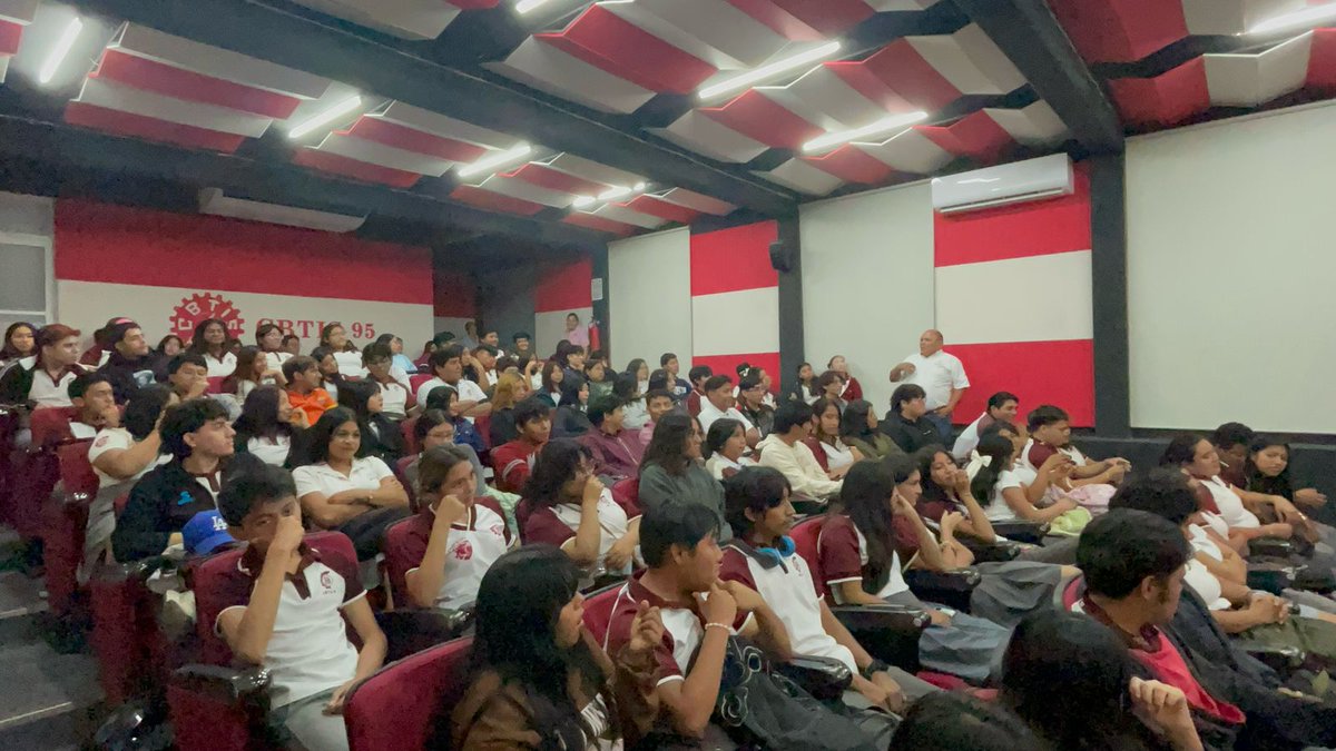 Coespoyuc's tweet photo. El Consejo Estatal de Población (COESPO) por medio del Programa Integral Protégete, impartió la plática “Prevención de la Violencia” a 128 alumnos del CBTis No. 95  de Mérida, como parte de los programas de prevención que ofrece la dependencia. 

#COESPO #RenacimientoMaya https://t.co/r7mLjHFaaS