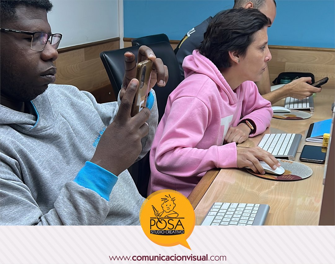 posastudio's tweet image. Solo sonrisas son el reflejo de los talentos que asisten a nuestros adiestramientos
.
#design #diseño #comunicacionvisual #posastudio #comunicacion #tecnologia #video #edicion #fotografia #publicidad #marketing #mercadeo #animacion #3d #webdesign #ilustracion #cine #tv #rrss