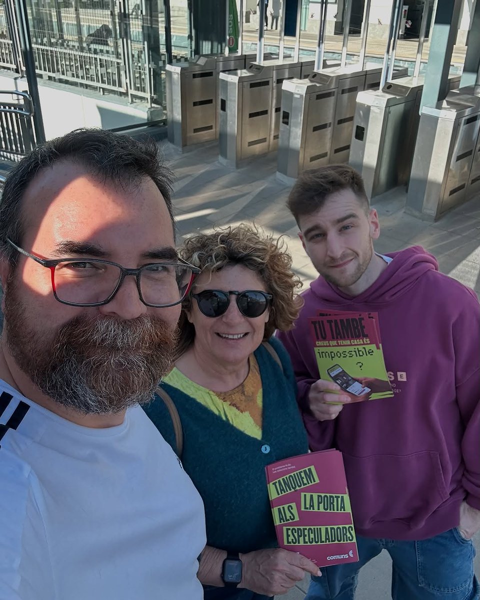 StVicencECPodem's tweet photo. Els @SomComuns tanquem la porta als especuladors 🚪❌

No permetrem que els grans oligarques i fons voltors continuïn fent d’un dret com l’habitatge el seu casino particular 🤬

Des dels Comuns ens tindreu davant ✊ https://t.co/CebZyqpdZL