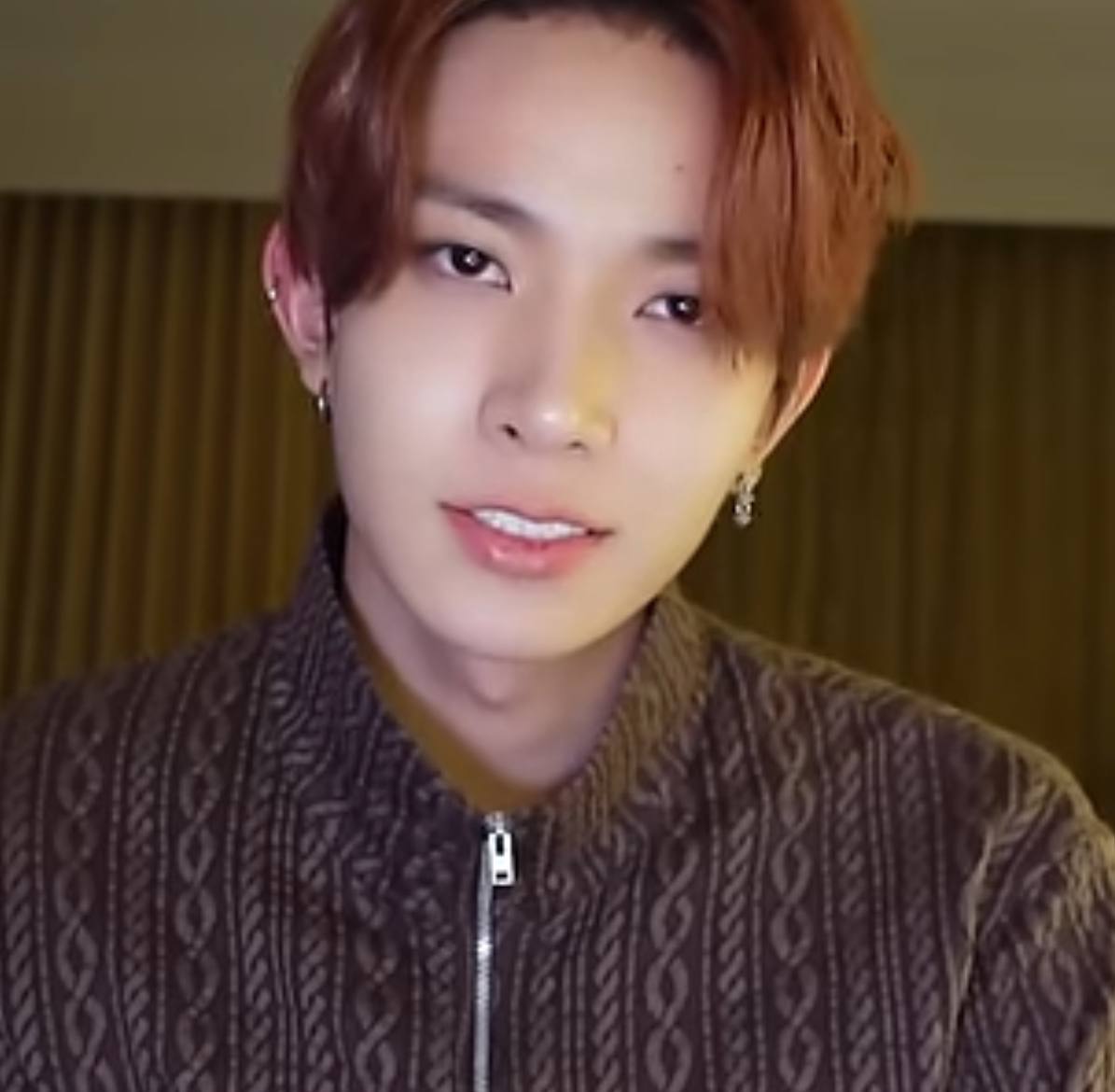 lqzhee's tweet photo. ⠀ ⠀⠀             ℘ 𝗵𝗲𝗲'𝘀 𝖽𝗂𝖺𝗋𝗒 ꜝꜞ
⠀ ⠀
     ࣪ ִֶָ  как прошёл ваш день? мой начался очень странно, но довольно продуктивно 🙂‍↕️ так что я только недавно закончил со всеми делами, а теперь планирую посмотреть что-нибудь лёгкое перед сном. доброй ночи! ࣪ ִֶָ https://t.co/uGKvd1imrG