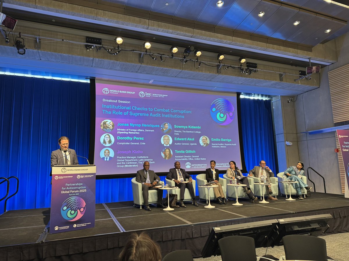 jpga63's tweet photo. Great discussion on the different ways in which Supreme Audit Institutions can support the fight against corruption at domestic and international levels #P4AC @WorldBank anticorruption global forum @wbg_gov @barrigae @ASF_Mexico @Contraloriacl @jonathanfox707 @RSenderowitsch https://t.co/L3lhH0oXLR