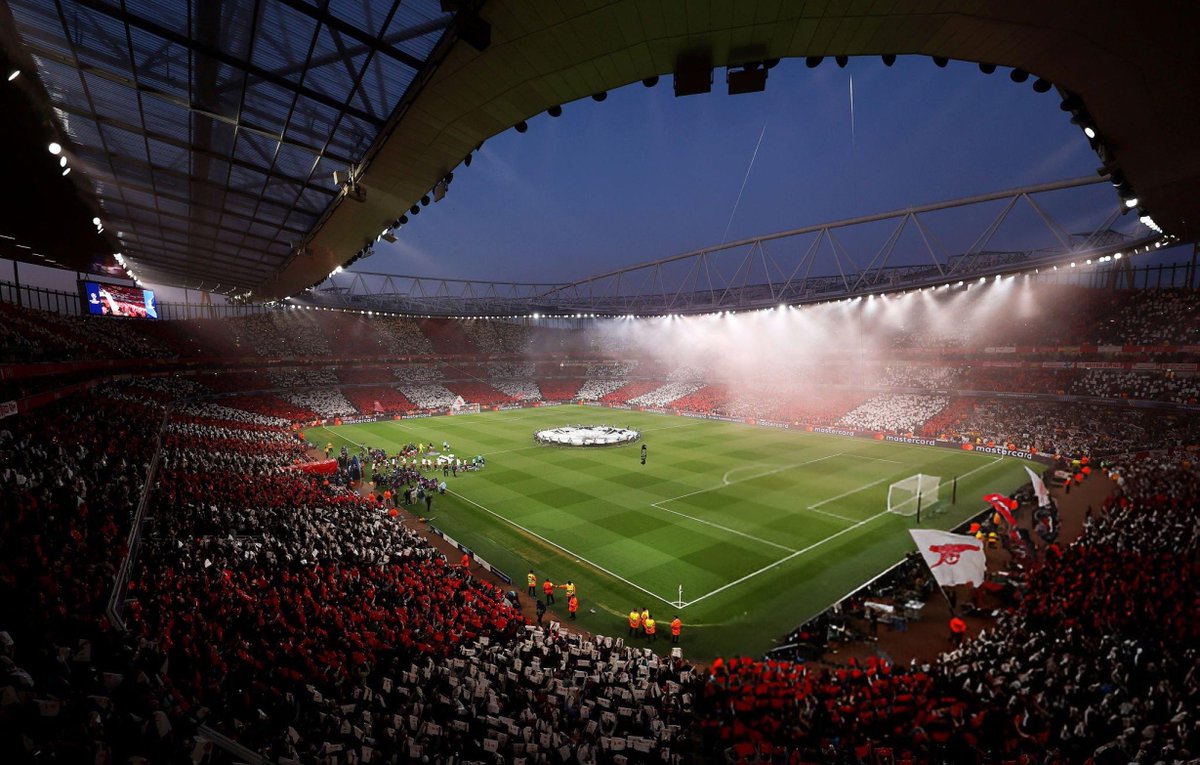 W33ie's tweet photo. Hell of the Emirates 😍🔥 #UCL https://t.co/lDq5qPTZOn