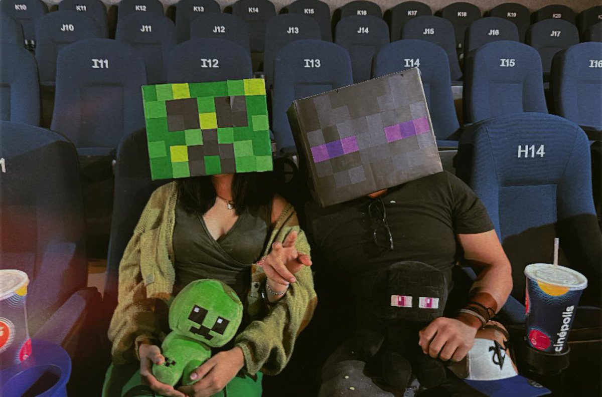 DayanHdz_'s tweet photo. My bby and me watching “MINECRAFT MOVIE” (two times) https://t.co/O7agGuEnNy