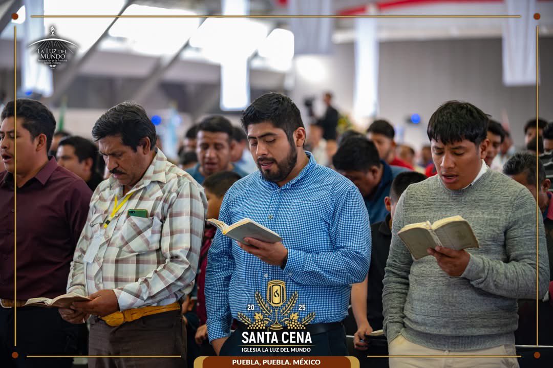 iglesialldm's tweet photo. Oraciones 

Como parte de las actividades de la Santa Convocación, los asistentes al “Centro Expositor Puebla”,  participaron en plena certidumbre de fe, de los momentos de adoración a Dios, y recibieron el consejo de la palabra de Jesucristo mediante los temas doctrinales, como preámbulo para participar dignamente de la mesa del Señor Jesucristo.