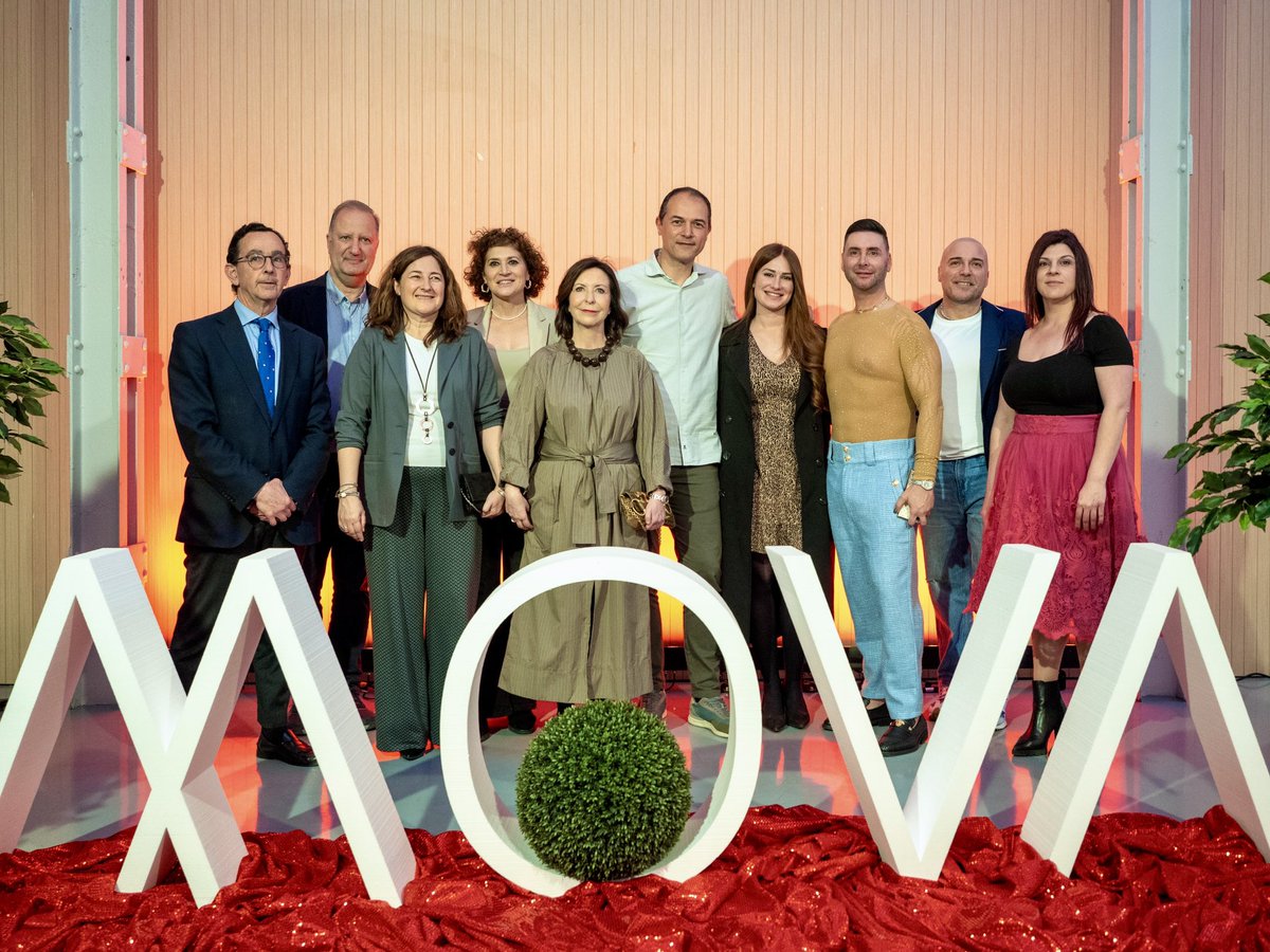 Avadeco_ tweet media