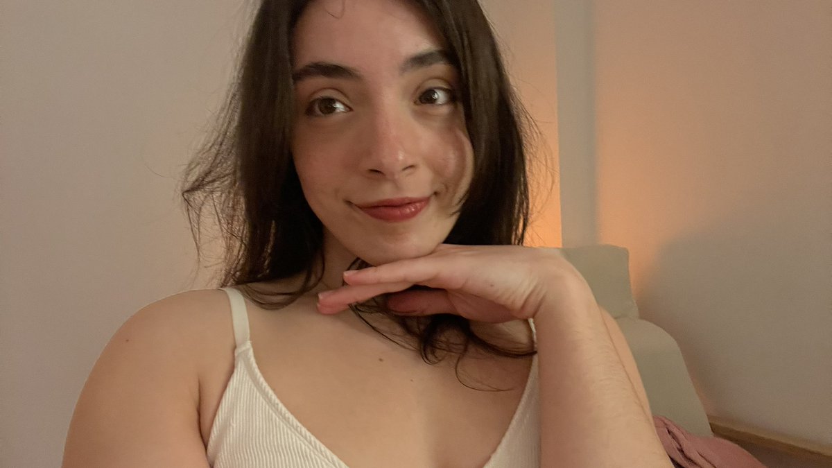 Elizee191's tweet photo. Will be on cb shortly 😈😇😇😇 https://t.co/LcbE3rmLJi https://t.co/UR6yZwp3sE