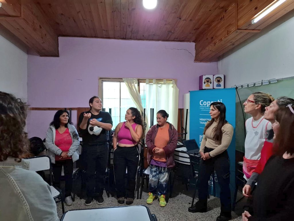 COPRETIpba's tweet photo. #Ensenada Comenzaron los talleres de sensibilización sobre trabajo infantil en los nodos de acción. https://t.co/02RzSssnm6