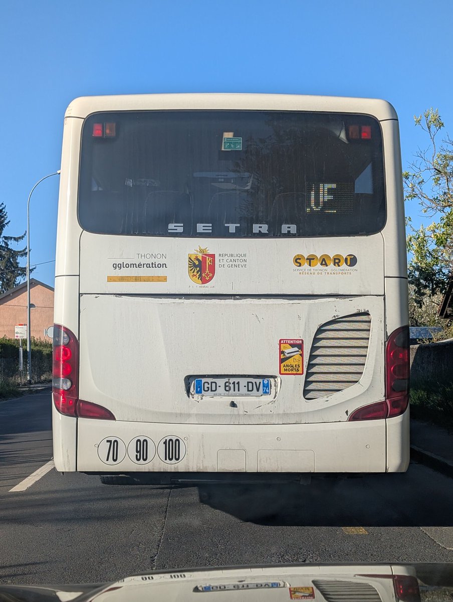 beenwa's tweet photo. @START_Thonon Vous n'avez pas un forfait voyelle dans votre "gglomeration" ? 😂 https://t.co/nJmaR9MqS2