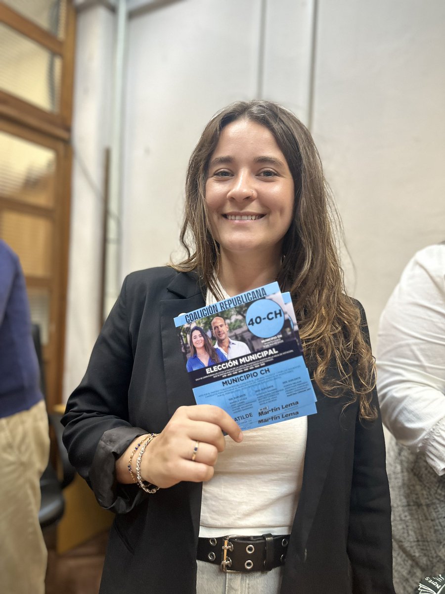 matildeantiauy's tweet photo. Presentamos la lista 40-CH en la Corte. Ahora el tramo final! #MatildeHace https://t.co/staKORdqyN