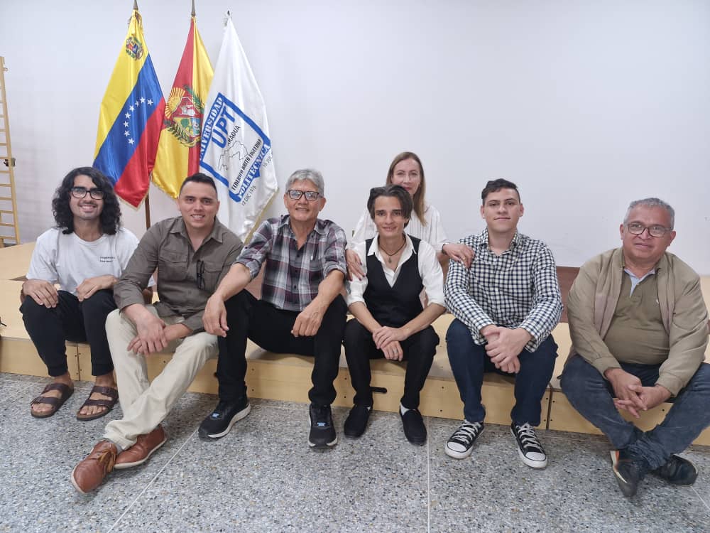 Seminario Blockchain 2025 Onboarding. La Universidad de Aragua <a href="/UPTAragua/">UPT Aragua</a> y la comunidad <a href="/ETHAragua/">ETH Aragua</a> impulsando el ecosistema cripto aragüeño: formación de base, desarrollo de dApps, desarrollo de contenidos, incentivos y proyectos, articulación entre diferentes áreas de estudio!