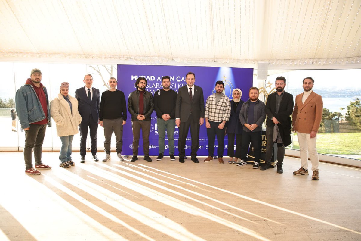 MÜSİAD Basım, Yayın ve Medya Sektör Kurulumuz tarafından bu yıl ilk kez Atatürk Kültür Merkezi’nde düzenlenecek olan MÜSİAD Altın Çark Uluslararası Kısa Film Festivali’nin (<a href="/MAFFaltincark/">MAFF - MÜSİAD Altın Çark Kısa Film Festivali</a>) basın toplantısında, basın mensuplarımız ve yönetmenlerimizle bir araya geldik.

Onur