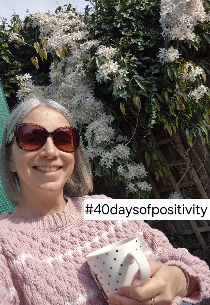 nourishworkplce's tweet photo. The scent from this plant is just amazing at the moment.
#40daysofpositivity https://t.co/XvRAlEDvI5