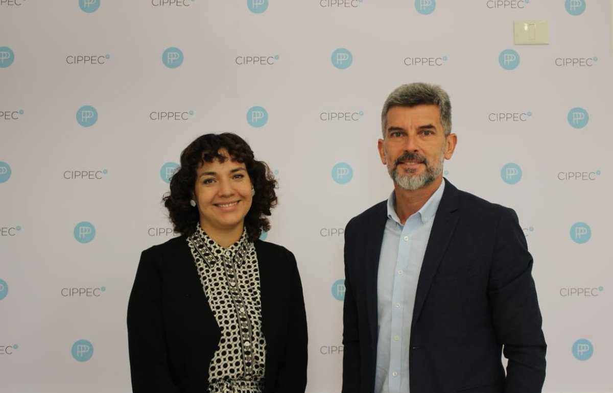 Esta mañana firmamos un convenio con el intendente de la Ciudad de Mendoza, <a href="/UlpianoSuarez/">Ulpiano Suarez</a>, para fortalecer la transparencia y la eficiencia de la gestión pública local. 

La iniciativa contempla la elaboración de un Repertorio de Buenas Prácticas en Gestión Municipal y el