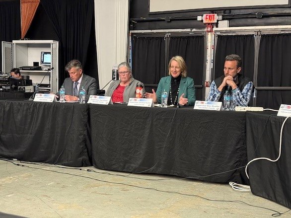 RuralCounties's tweet photo. Recently, #ruralcounty supervisors Griffiths (@InyoCounty), Hoek (@NevadaCountyCA), Pyska (#LakeCounty), joined Supervisor Mueller (@sanmateoco) and @californiapuc Commissioners to discuss #COLR obligations and advocate for continued phone service in rural communities. https://t.co/GIG50vlrvP