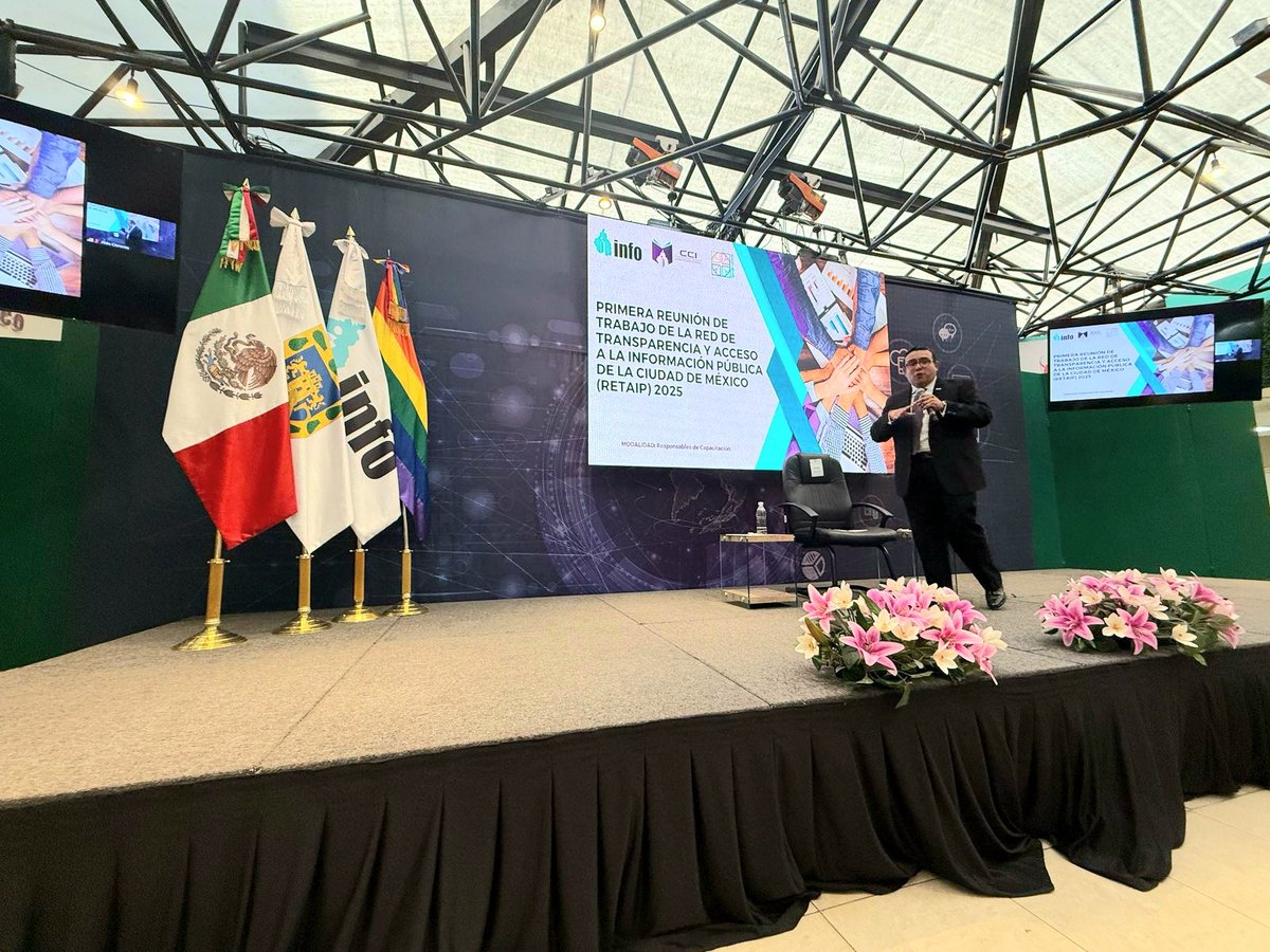 PDHCDMX's tweet photo. #Entérate El día de hoy acudimos a la "Primera Reunión de la Red de Transparencia y Acceso a la Información Pública, #RETAIP capacitación 2025", en las instalaciones del @InfoCdMex
#RETAIP2025
