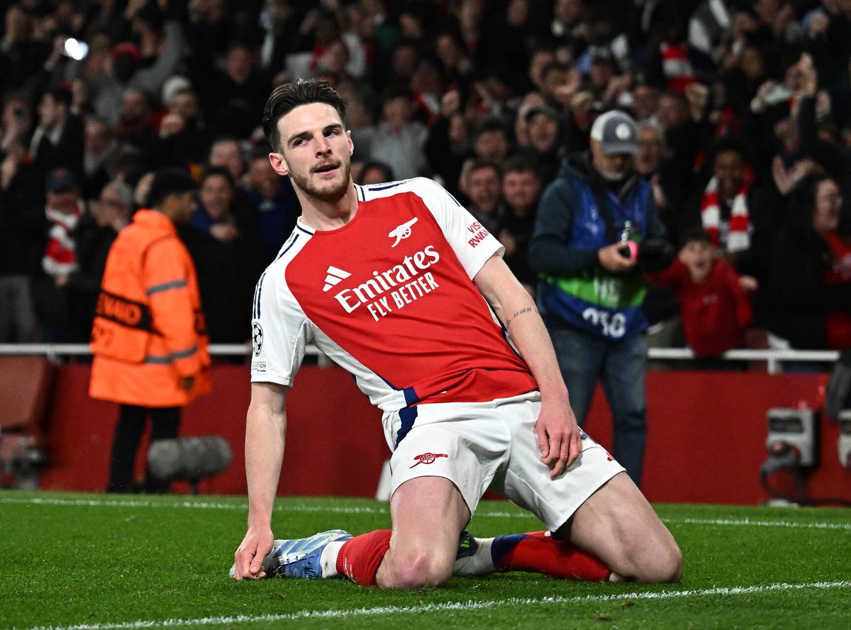 IDGoonerscom's tweet photo. LO LAGI KENAPA HARI INI! 2 GOL FREE KICK BAGUS SEMUA JANCOKKKKK 😭😭😭😭 https://t.co/GXb7FgvHNS
