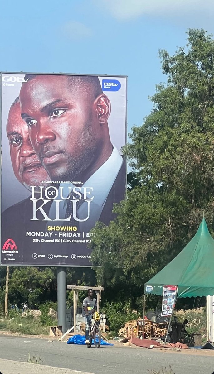 Mama My Face is On a Billboard 🥹

#houseofklu